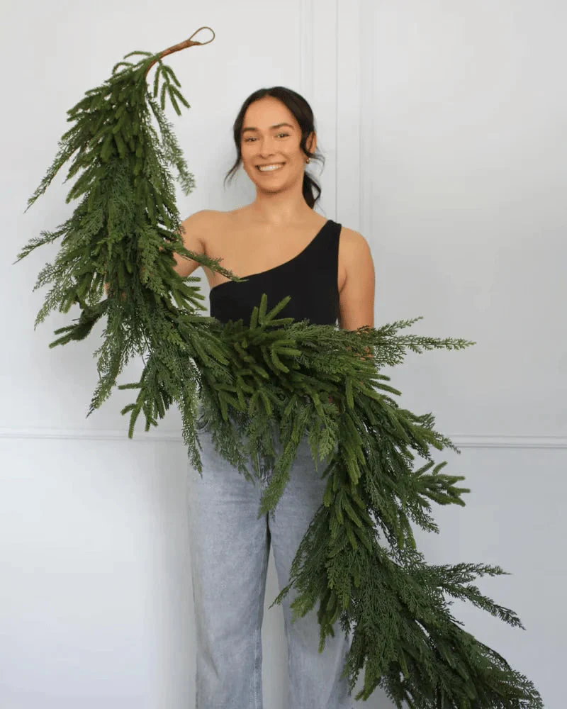 💥Christmas Special Sale-Deluxe Norfolk Pine Garland - Image 10